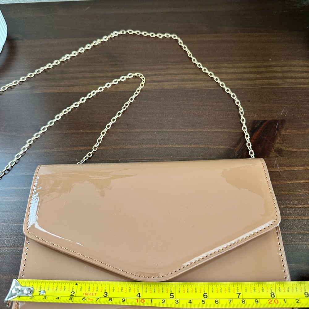 Steve Madden patent tan clutch crossbody - Picture 3 of 9